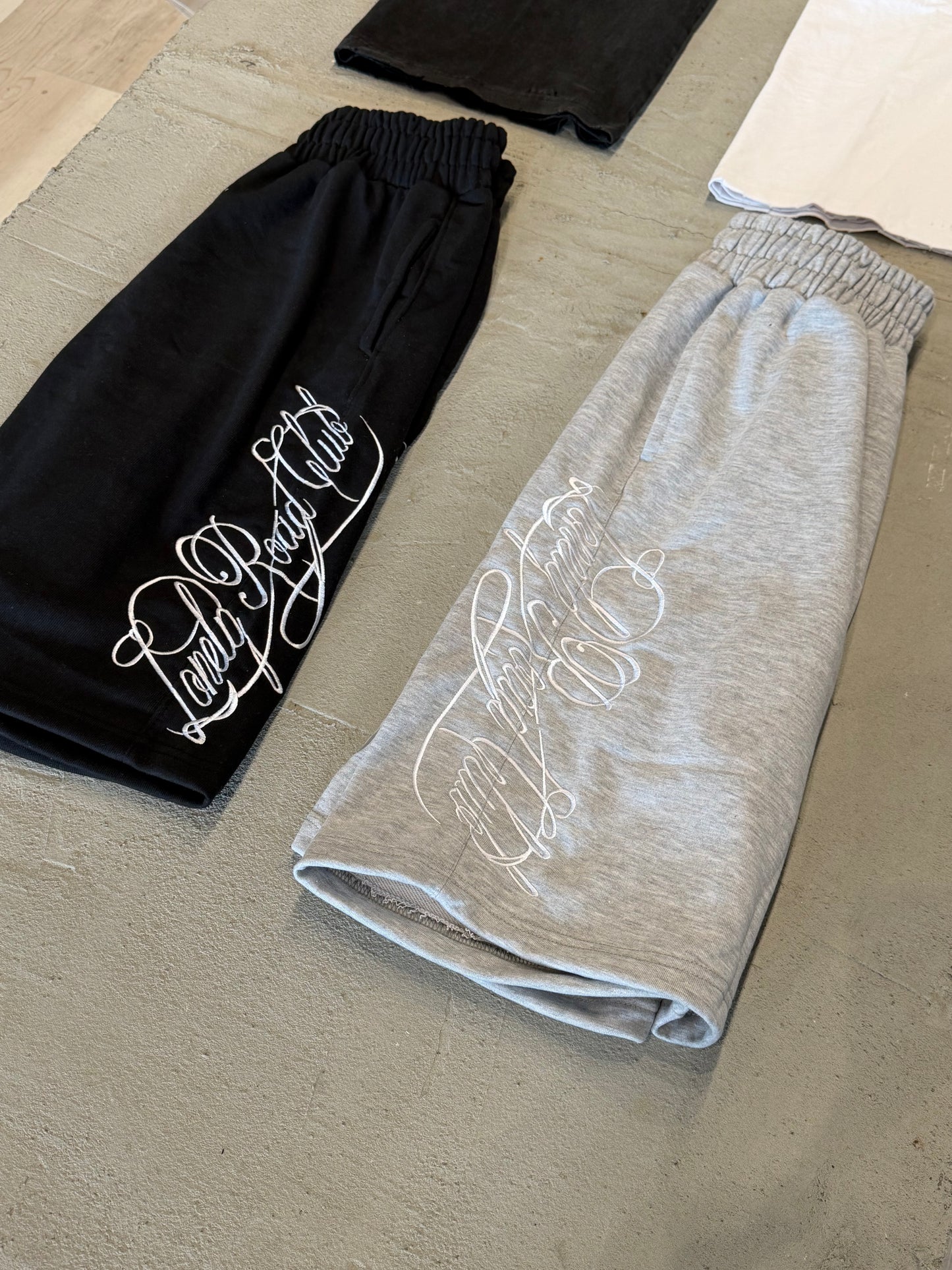 BAGGY FRENCH TERRY EMBROIDERD SHORTS BLACK