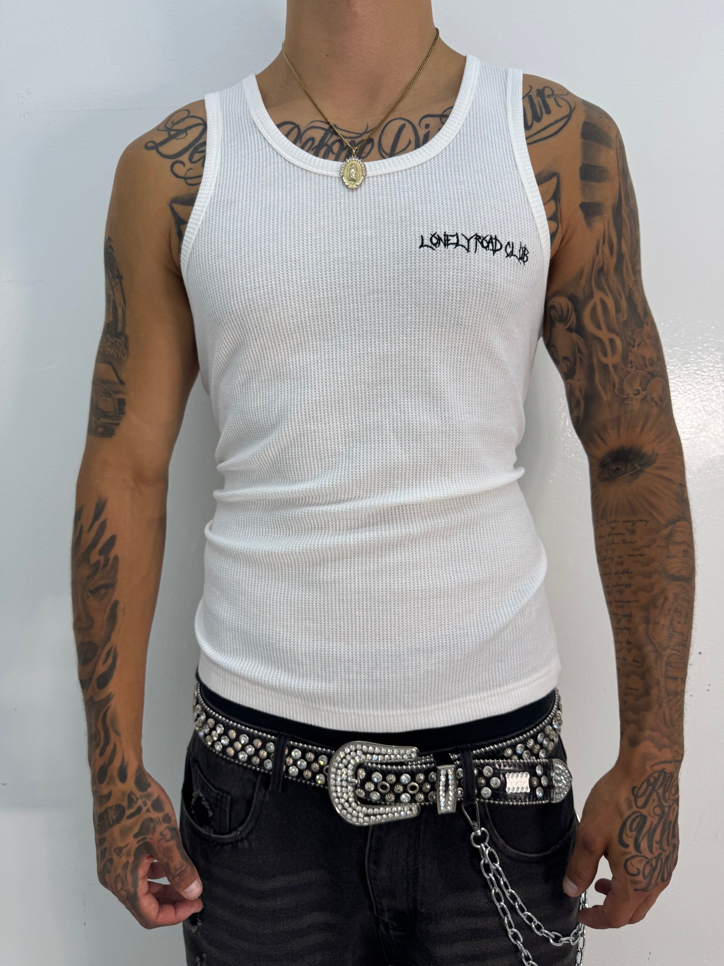 EMBROIDERED WAFFLE TANK TOP WHITE