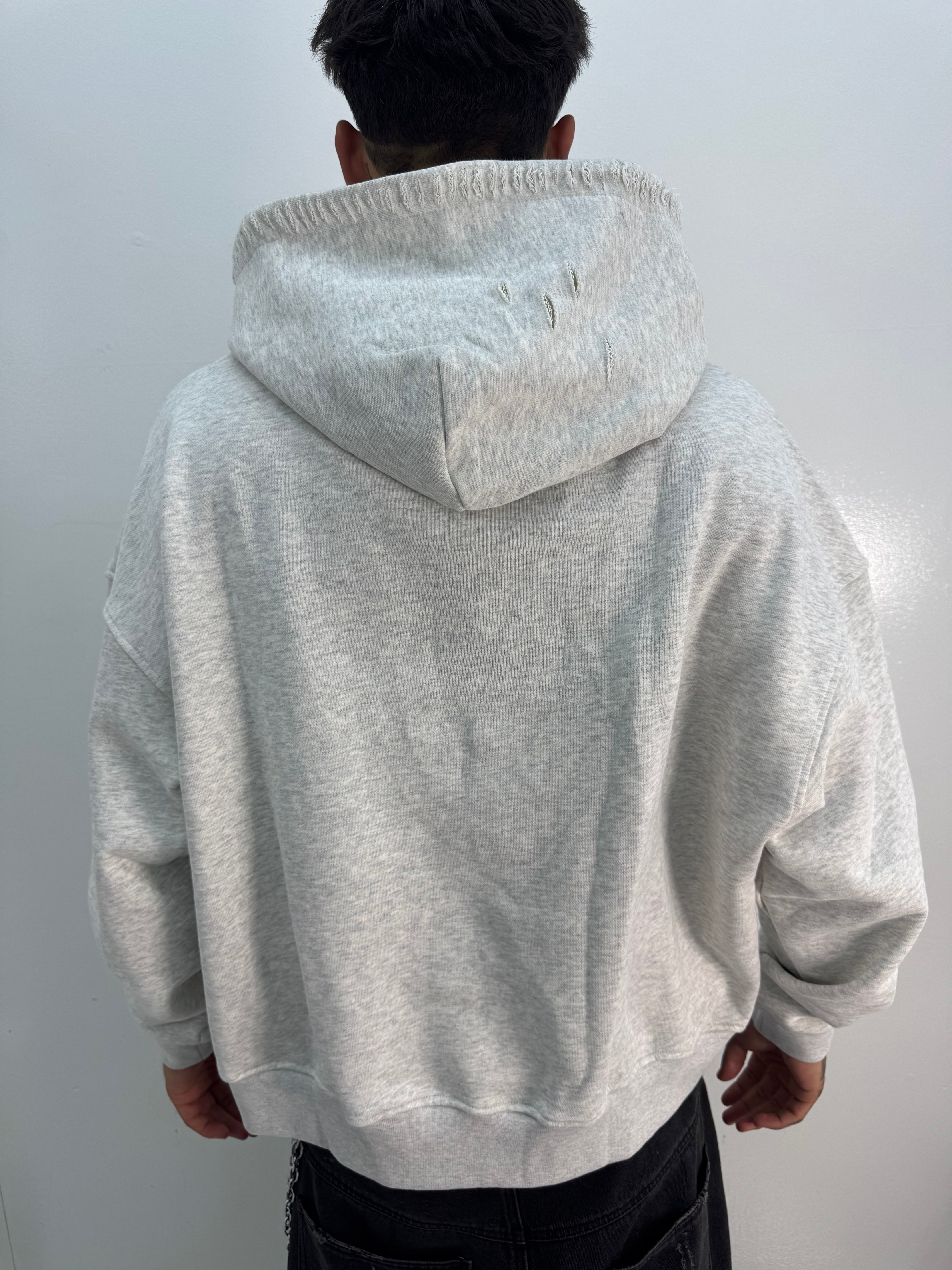 THRASHED EMBROIDERD HOODIE GREY