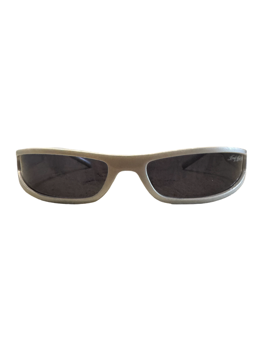 LOW CUT SUNGLASSES SILVER WITH BLACK FRAMES