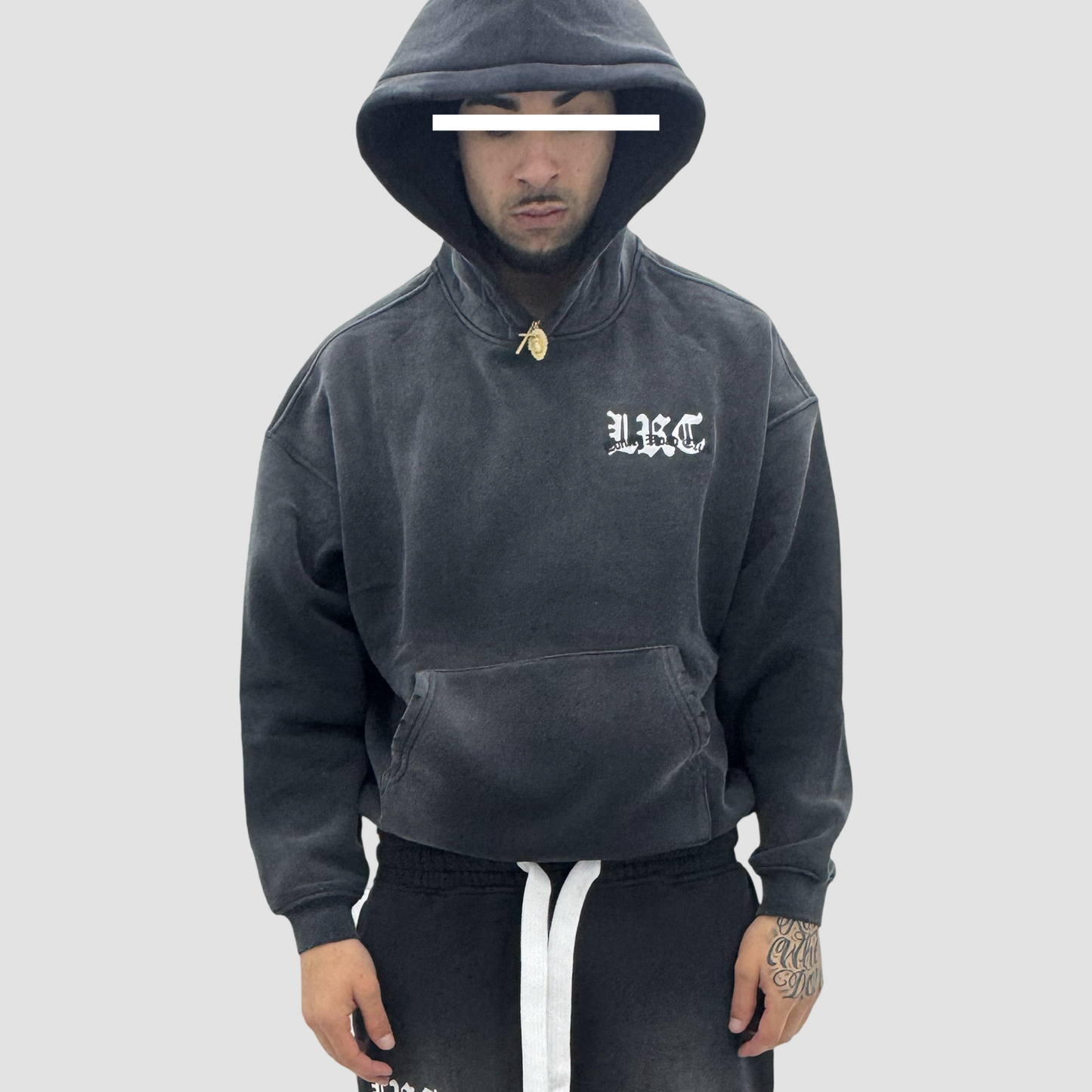 BLACK EMBROIDERED LRC PULLOVER HOODIE