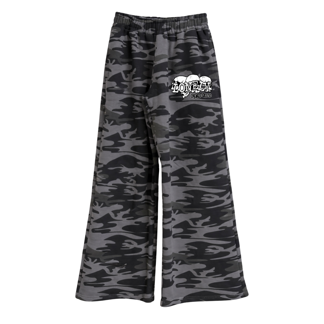 BLACK CAMO EMBROIDERED SKULL SWEATPANTS