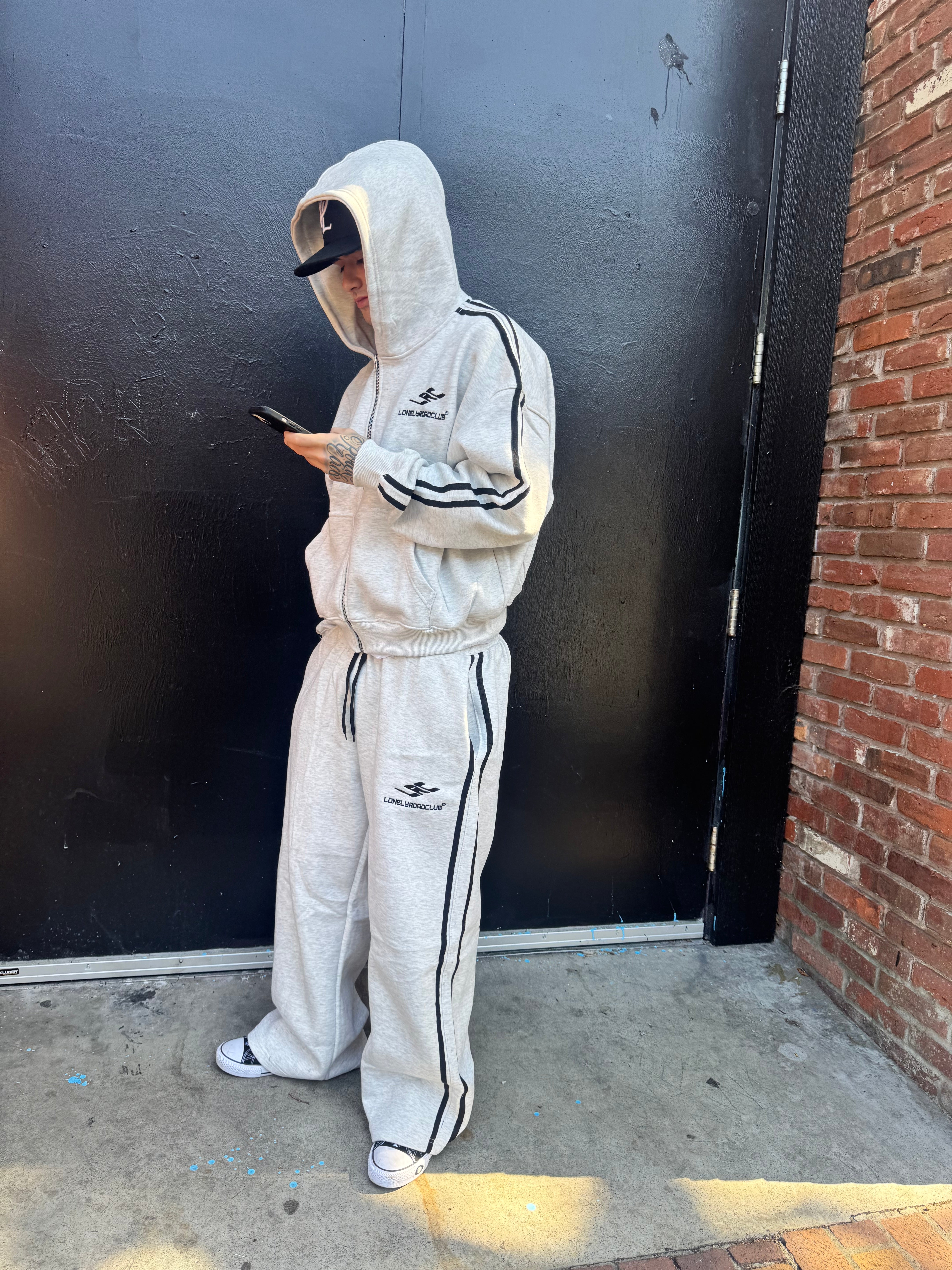 3D STRIPED GREY ZIP-UP HOODIE