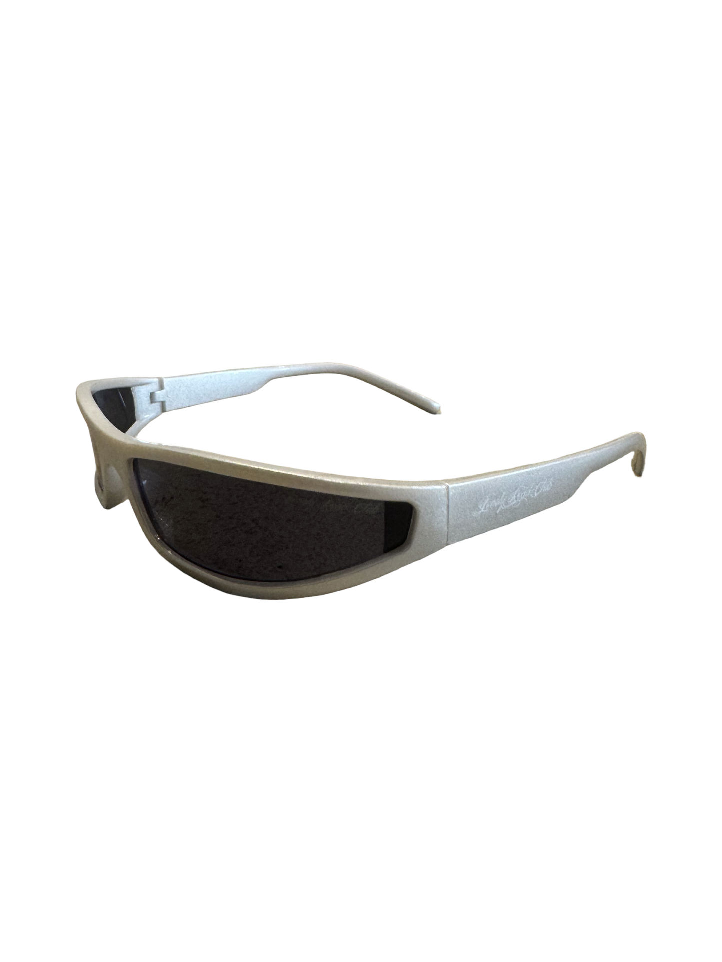 LOW CUT SUNGLASSES SILVER WITH BLACK FRAMES